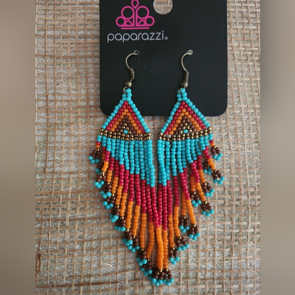 Colorful Beaded Dangle Earrings Native American Style - Picture 4 of 9